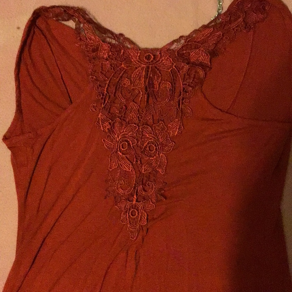 Women’s size Medium red tunic tank - Picture 2 of 4
